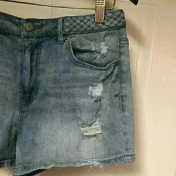 Bethany Mota Shorts Distressed Braided High Waisted Shorty - Picture 3 of 9